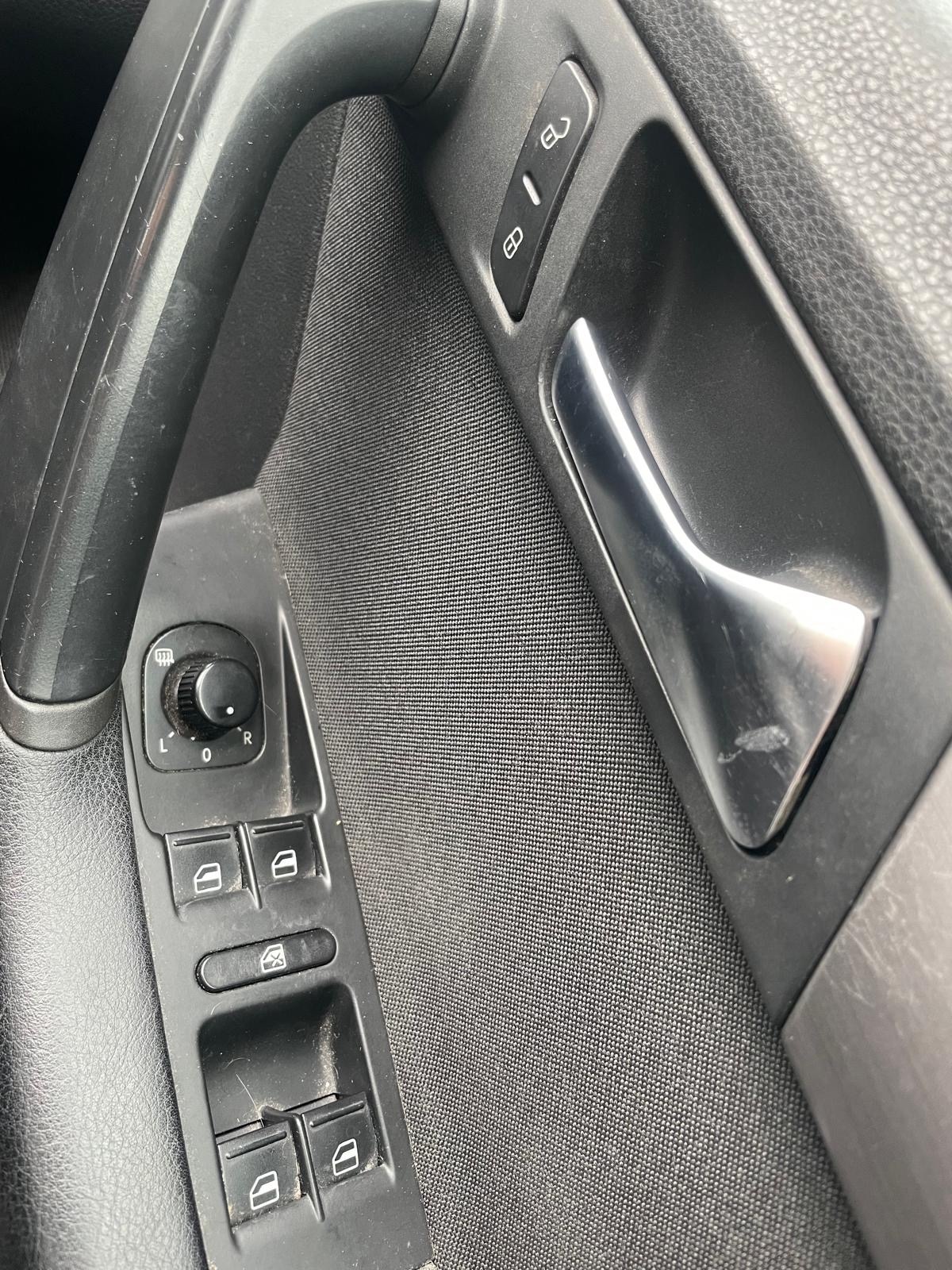 Used Volkswagen Passat 2011 for sale - 77897916: Photo 17