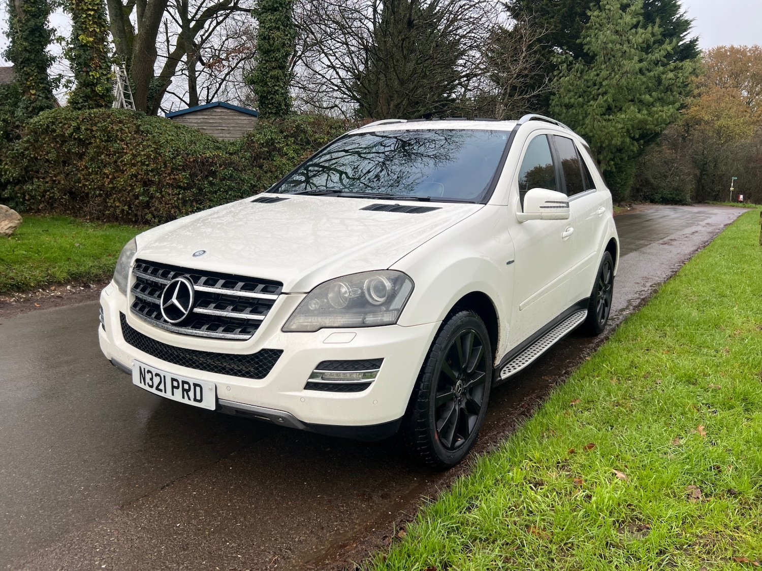 Used Mercedes-Benz M Class 2011 for sale - 76742274: Photo 3