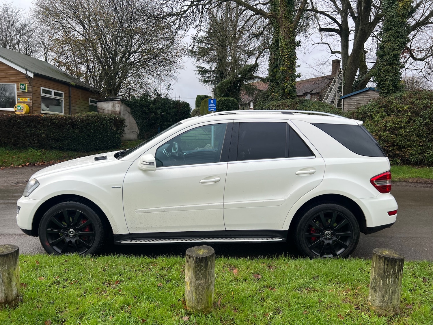 Used Mercedes-Benz M Class 2011 for sale - 76742274: Photo 4