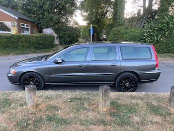 Used Volvo V70 2007 for sale - 79223346: Photo