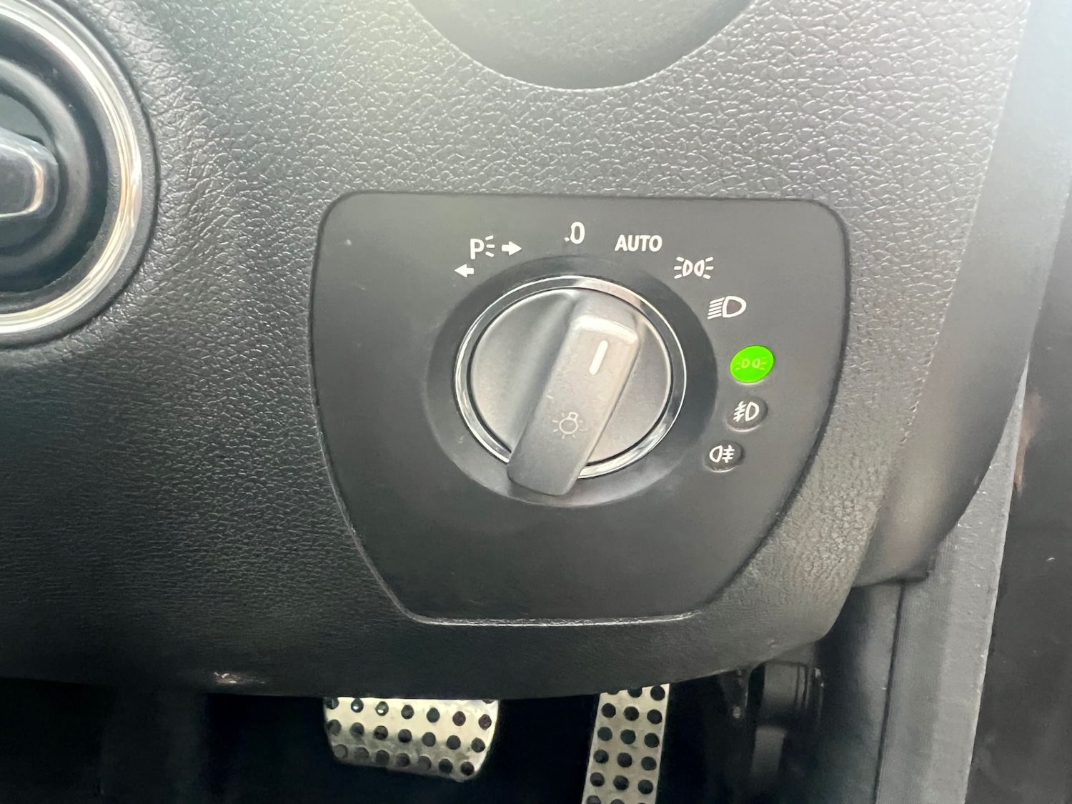 Used Mercedes-Benz SLK 2010 for sale - 77548386: Photo 23