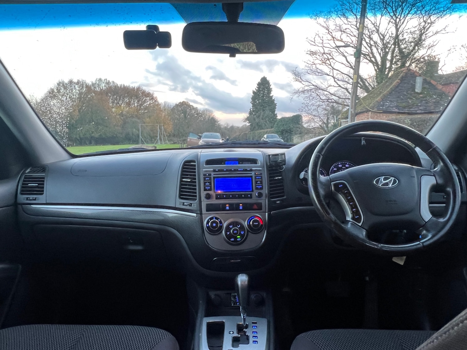 Used Hyundai Santa Fe 2010 for sale - 76780090: Photo 14