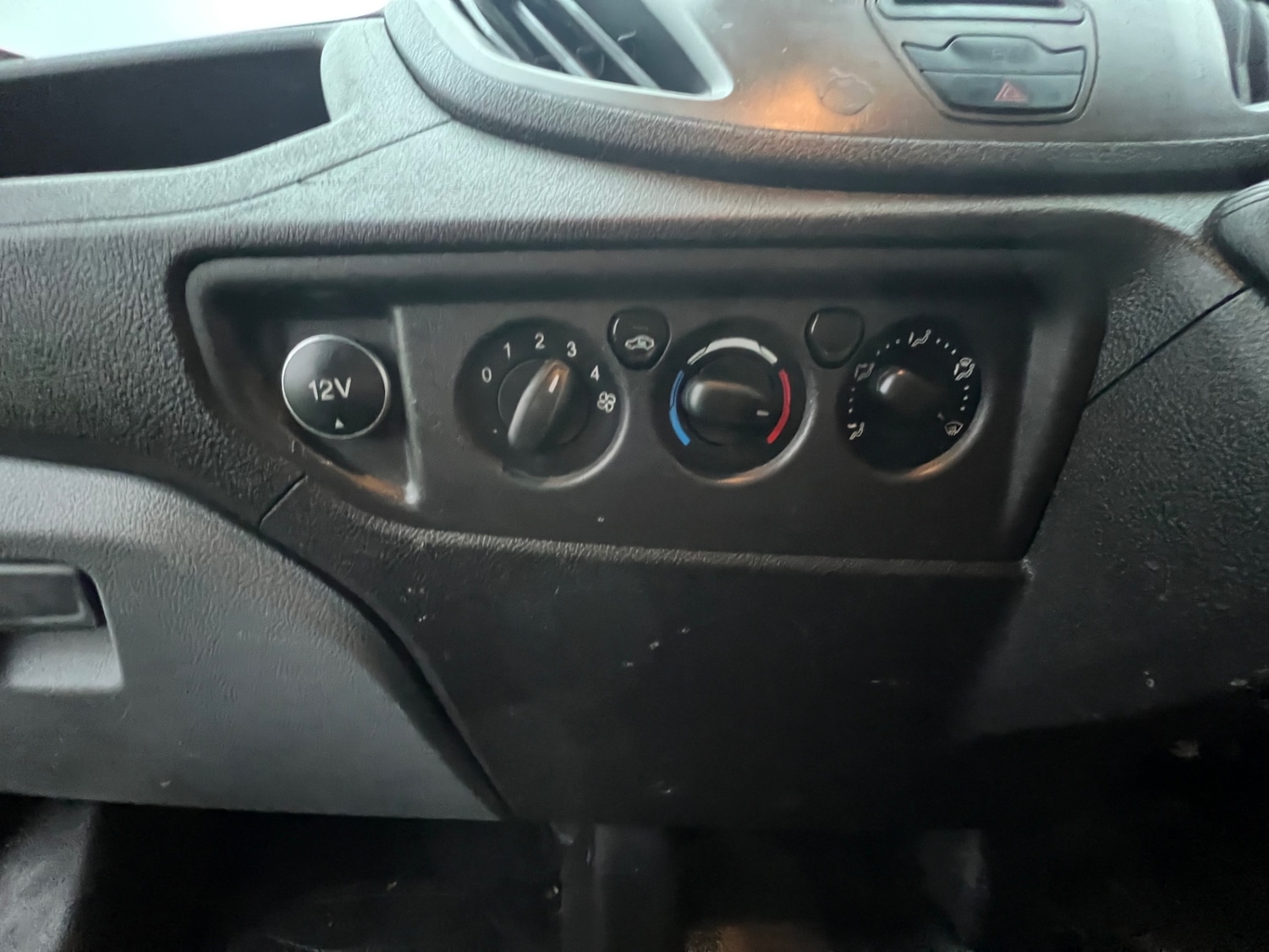 Used Ford Transit 2015 for sale - 77275125: Photo 19