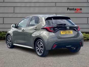 Used Toyota Yaris 2021 for sale - 74613082: Photo