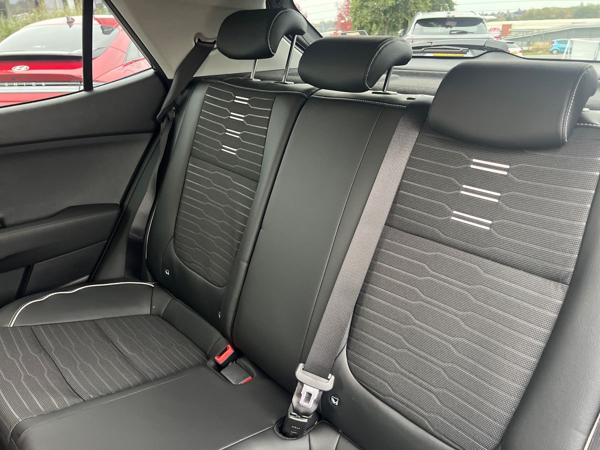 Used Kia Stonic 2025 for sale - 76148757: Photo 11