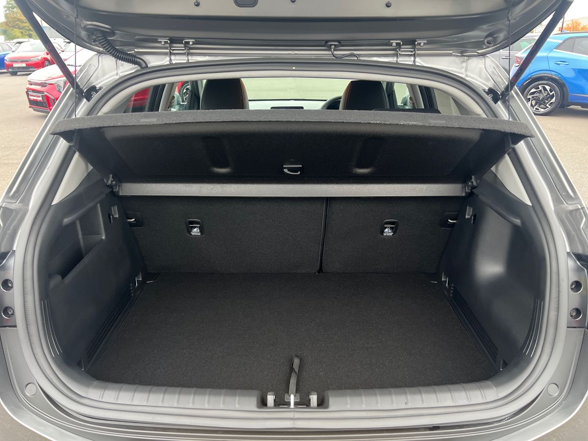 Used Kia Stonic 2025 for sale - 76148757: Photo 12