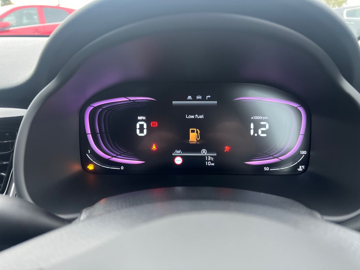 Used Kia Stonic 2025 for sale - 76148757: Photo 24