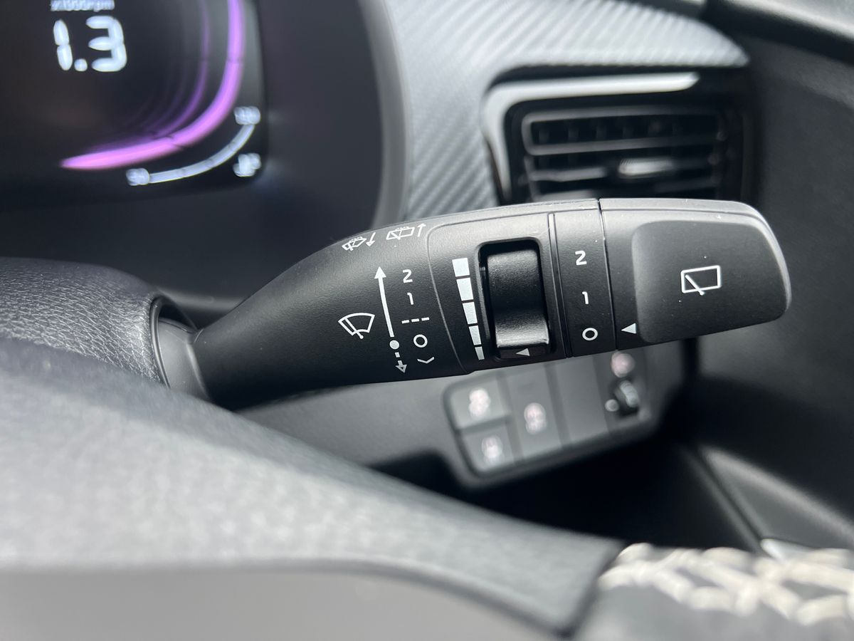 Used Kia Stonic 2025 for sale - 76148757: Photo 26