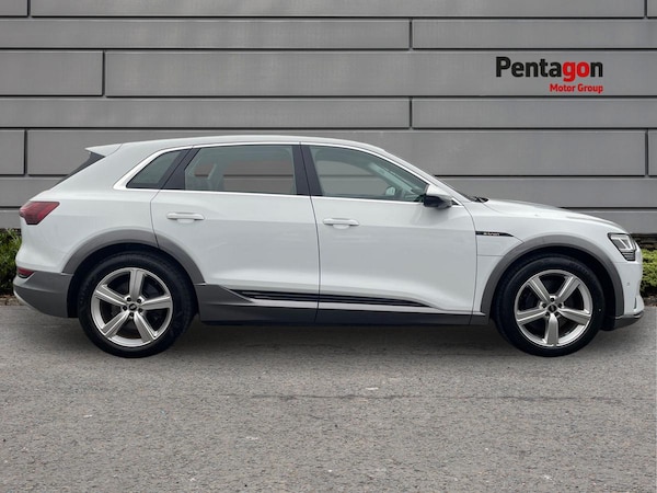 Used Audi Other 2021 for sale - 76180721: Photo 13