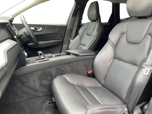 Used Volvo XC60 2021 for sale - 76211406: Photo 9