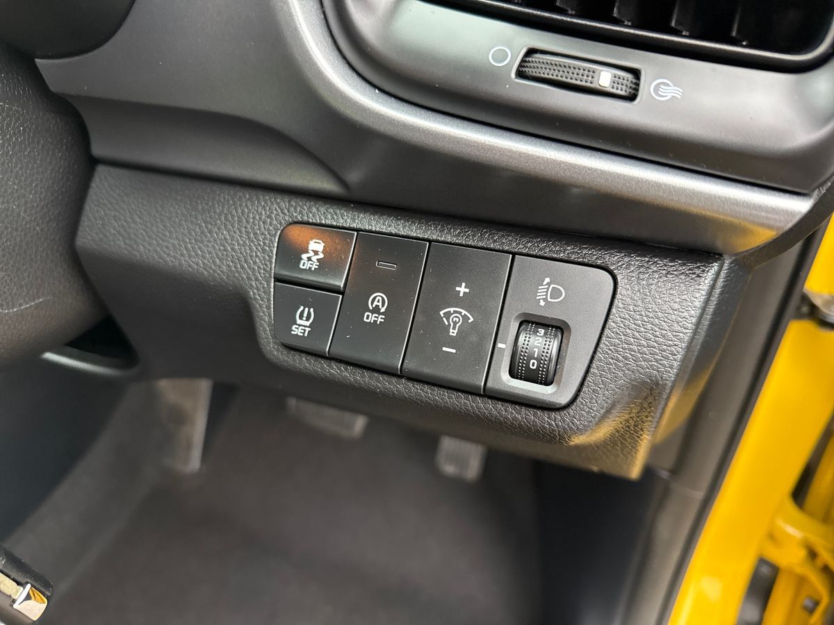 Used Kia Stonic 2022 for sale - 76292763: Photo 19