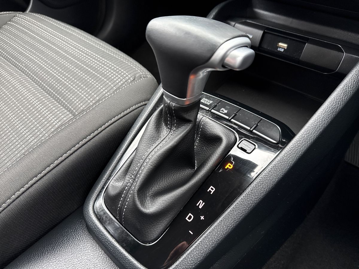 Used Kia Stonic 2022 for sale - 76292763: Photo 25