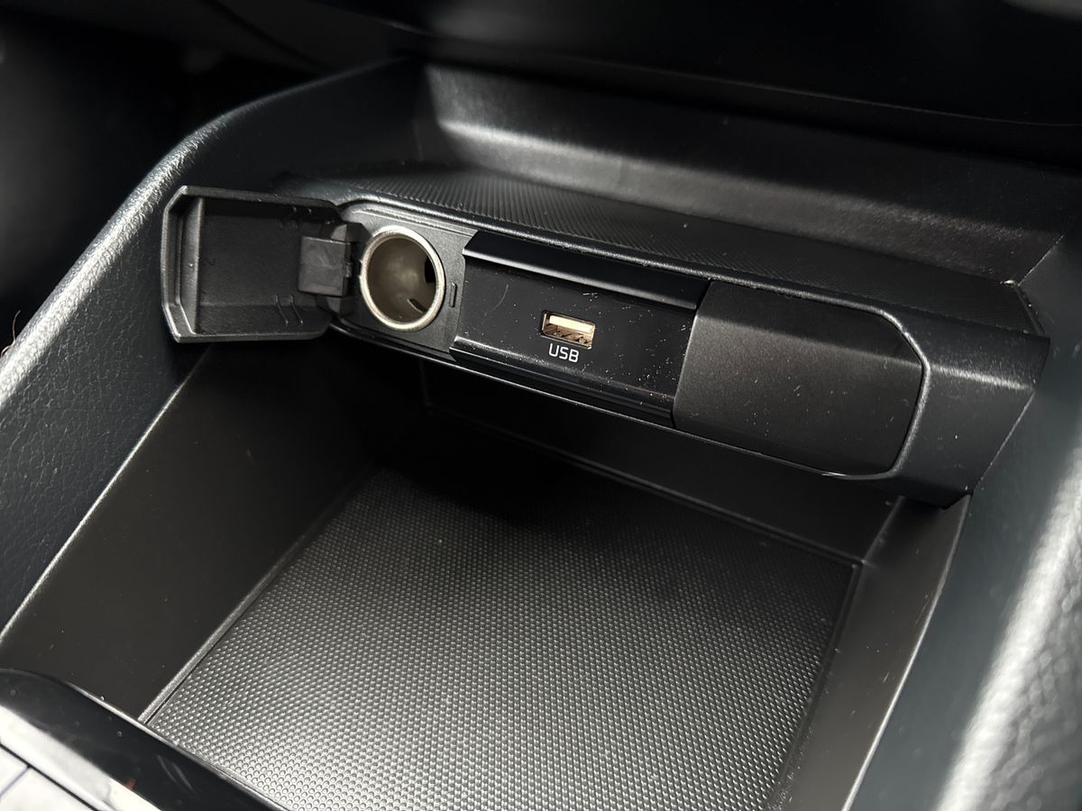Used Kia Stonic 2022 for sale - 76292763: Photo 26