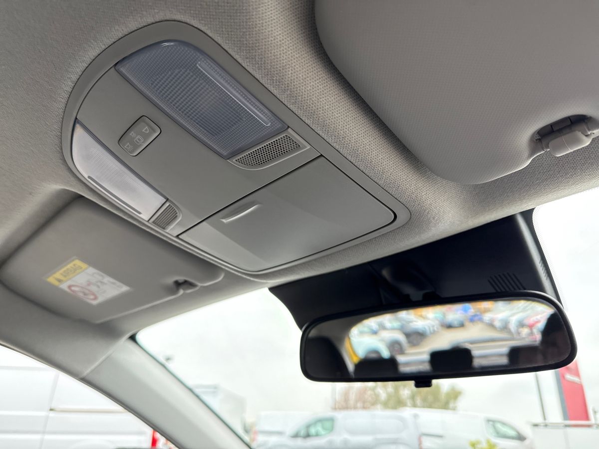 Used Kia Stonic 2022 for sale - 76292763: Photo 27
