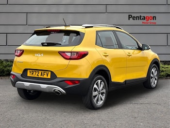 Used Kia Stonic 2022 for sale - 76292763: Photo