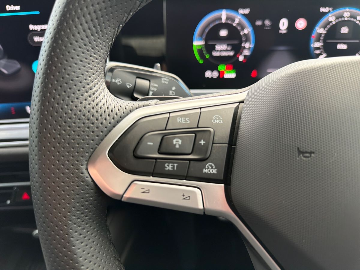 Used Volkswagen Passat 2025 for sale - 76401590: Photo 25