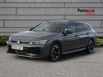 Used Volkswagen Passat 2025 for sale - 76401590: Photo