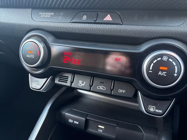 Used Kia Stonic 2025 for sale - 76148754: Photo 32