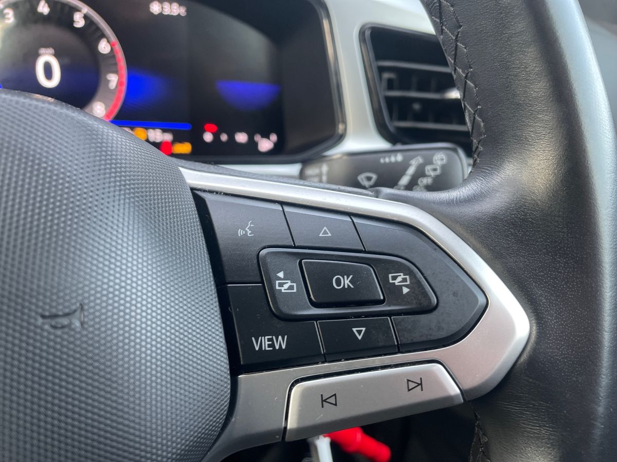 Used Volkswagen T-Roc 2023 for sale - 77101296: Photo 24