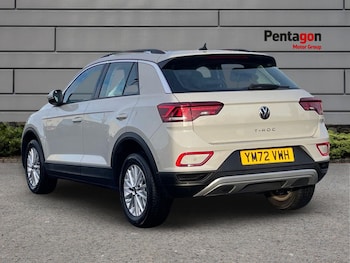 Used Volkswagen T-Roc 2023 for sale - 77101296: Photo