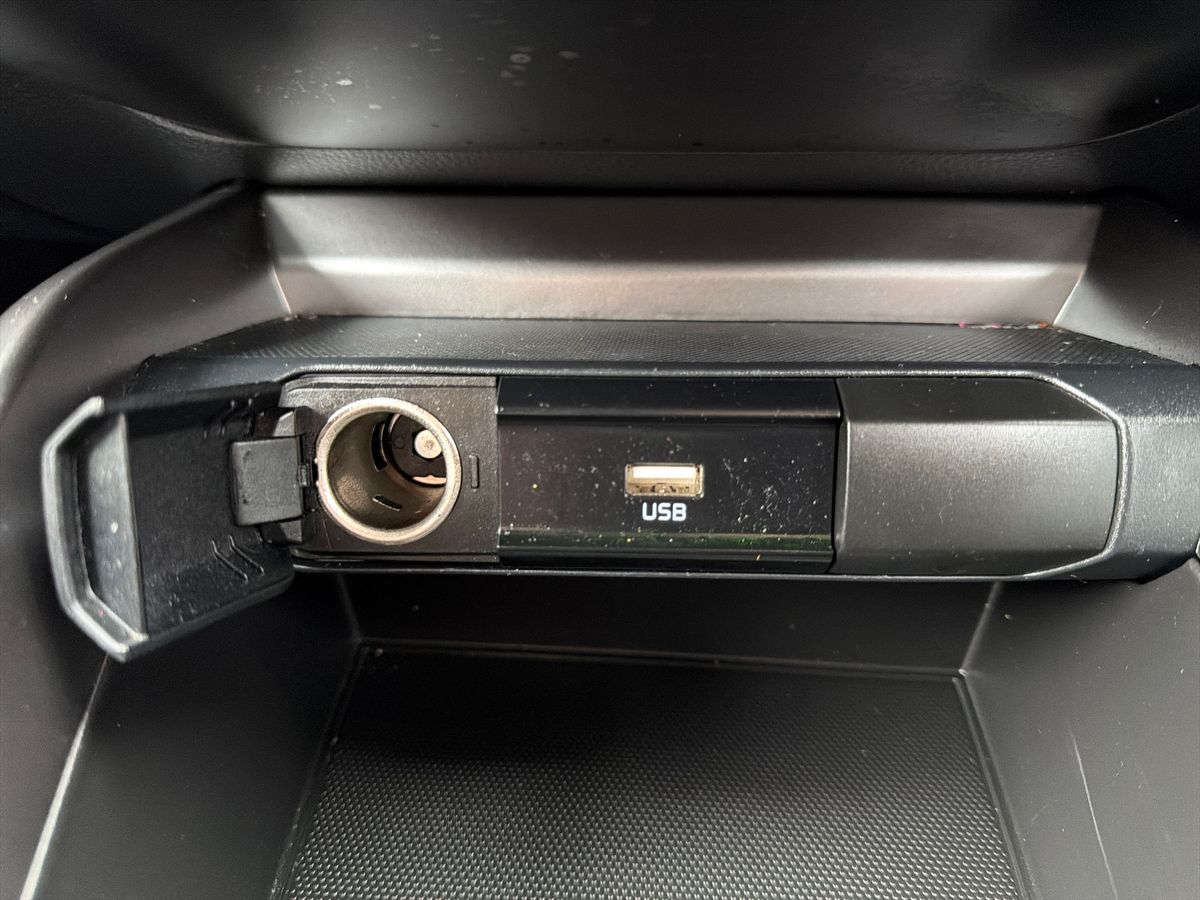 Used Kia Stonic 2024 for sale - 77140475: Photo 27