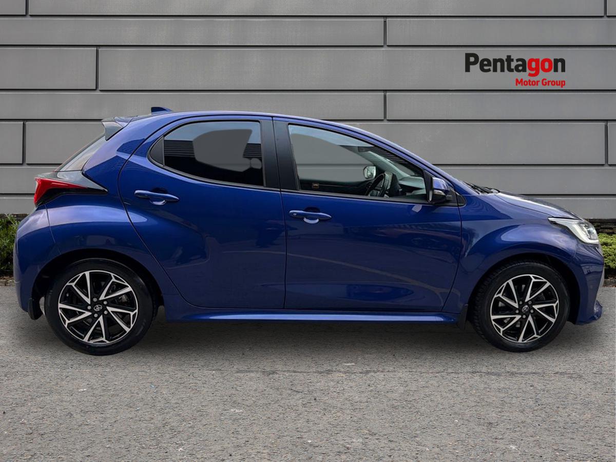 Used Toyota Yaris 2022 for sale - 76892946: Photo 13