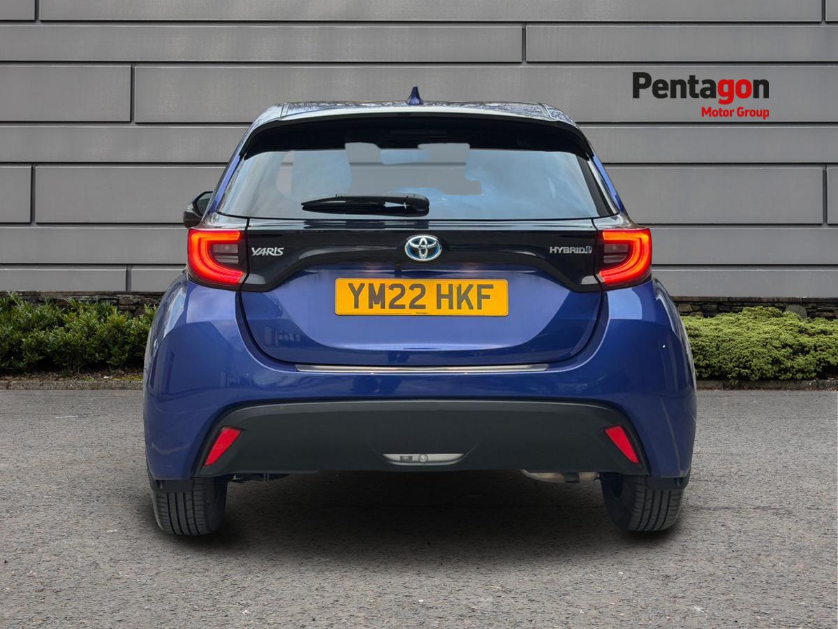 Used Toyota Yaris 2022 for sale - 76892946: Photo 16