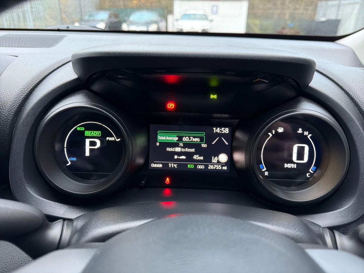 Used Toyota Yaris 2022 for sale - 76892946: Photo 20