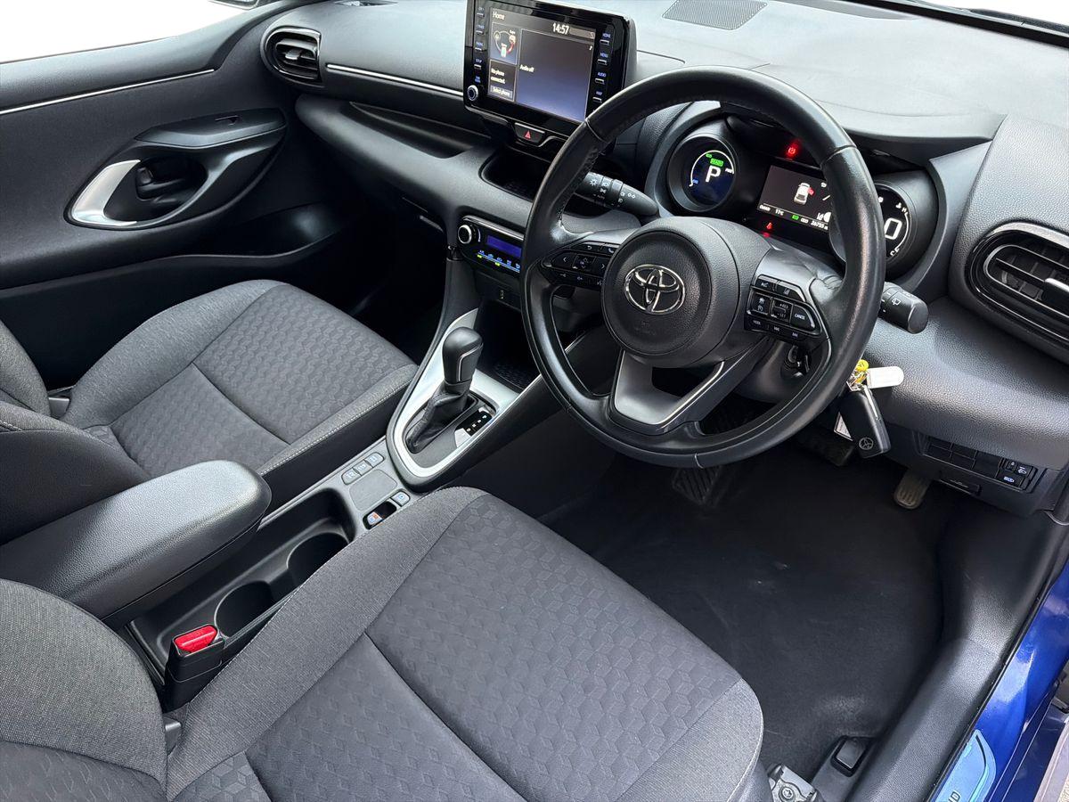 Used Toyota Yaris 2022 for sale - 76892946: Photo 5