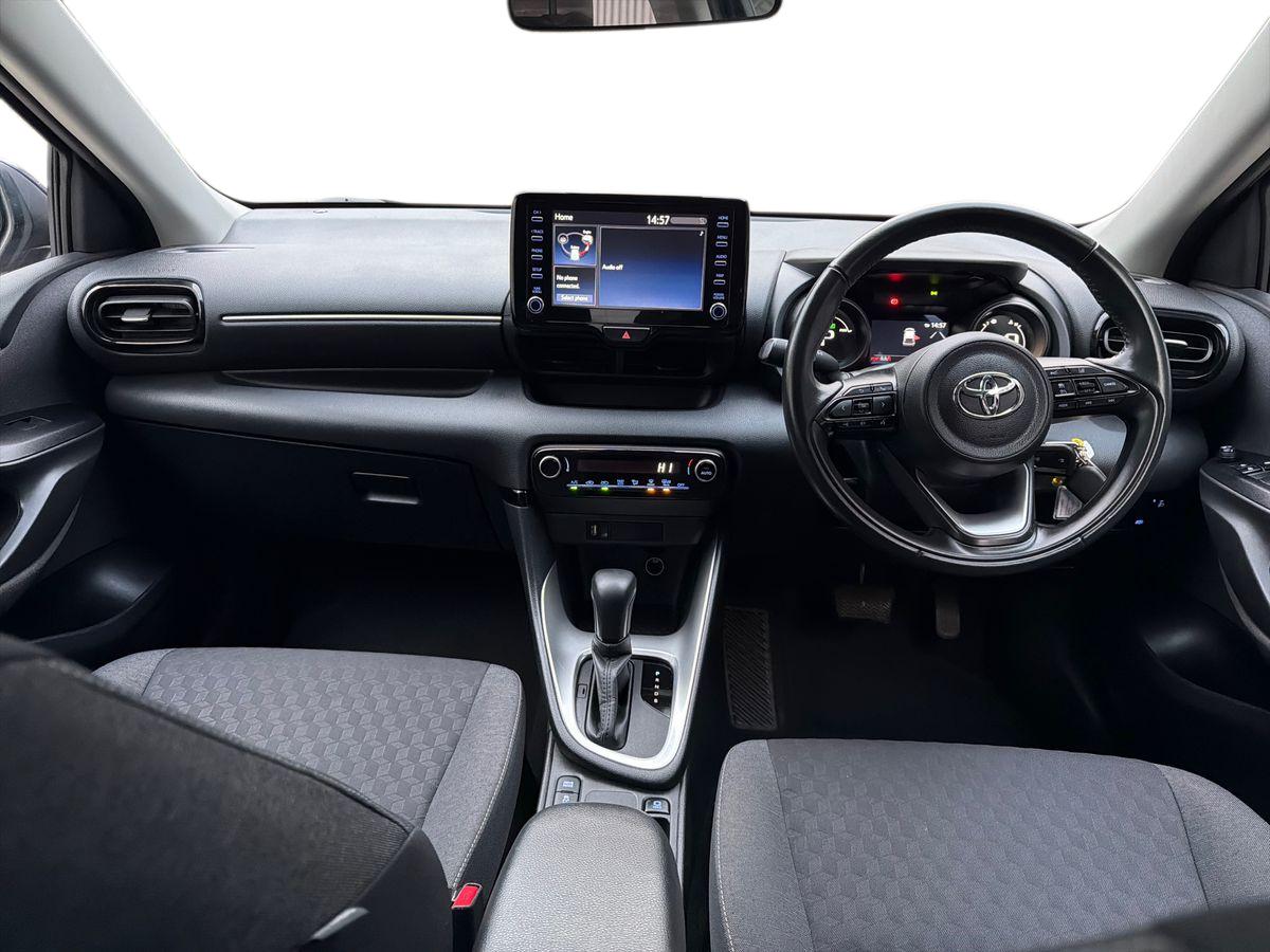 Used Toyota Yaris 2022 for sale - 76892946: Photo 7