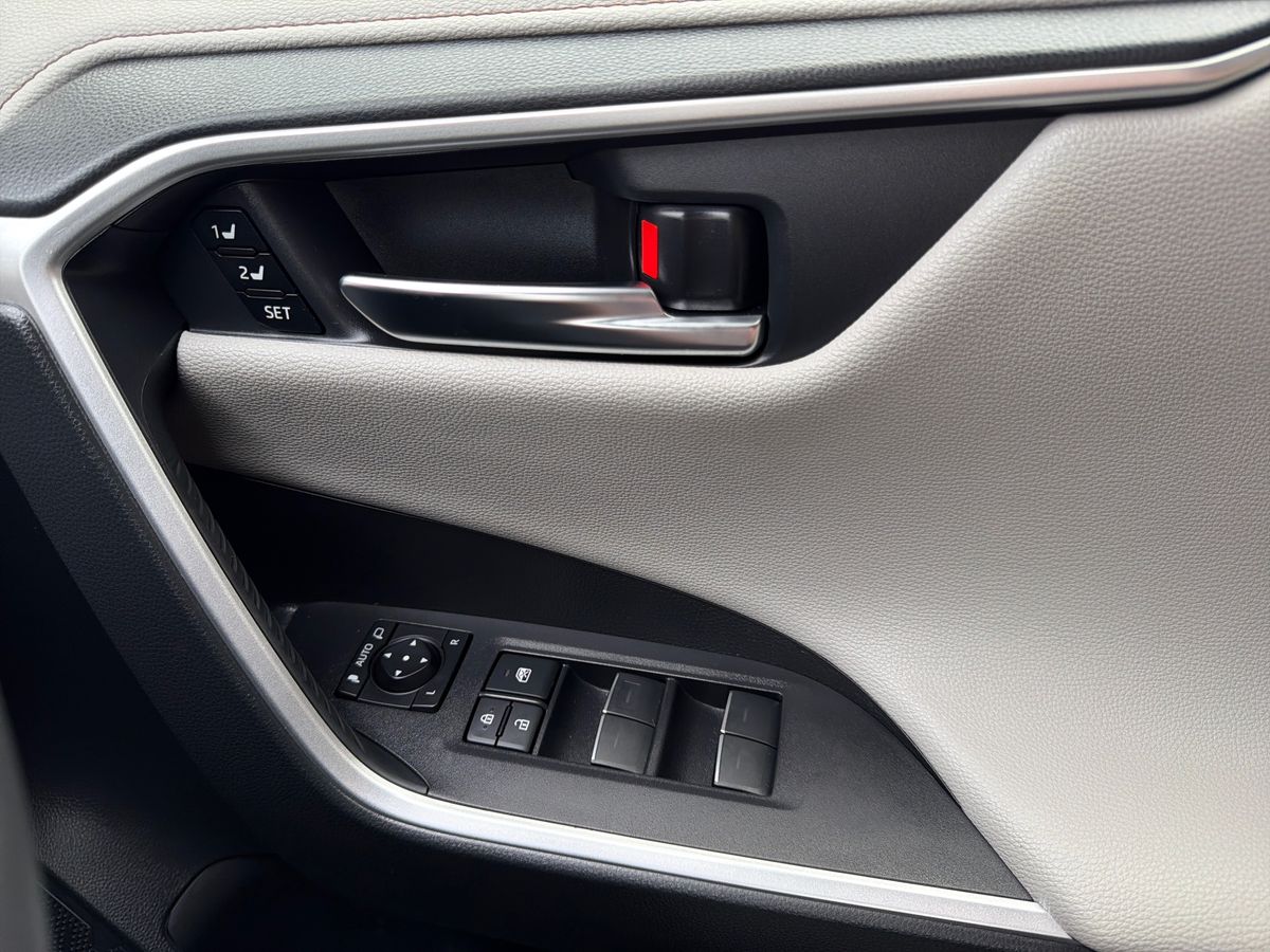 Used Toyota RAV4 2022 for sale - 76536478: Photo 21