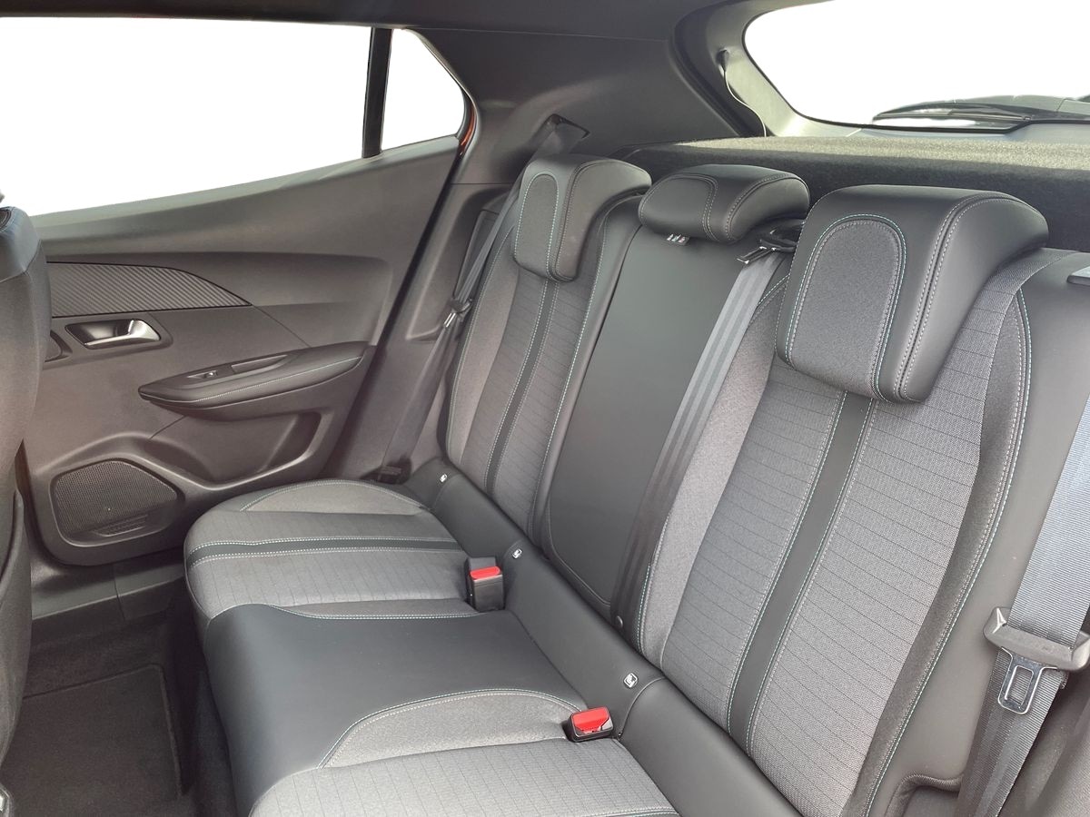 Used Peugeot 2008 2023 for sale - 76673020: Photo 10