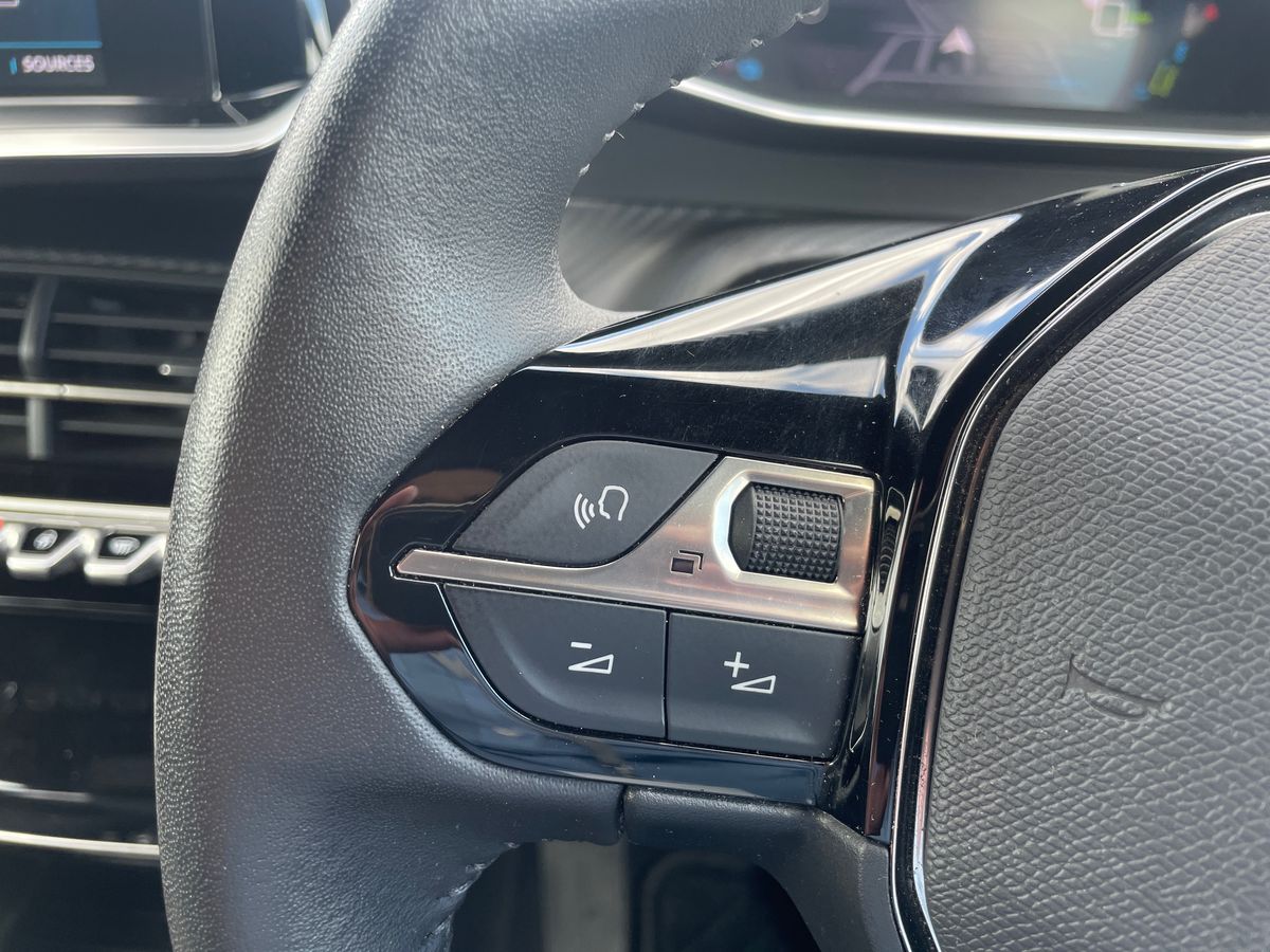 Used Peugeot 2008 2023 for sale - 76673020: Photo 22