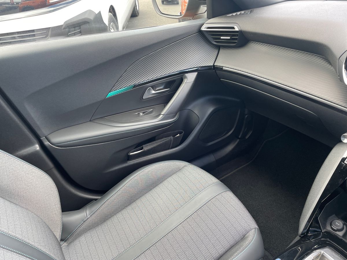 Used Peugeot 2008 2023 for sale - 76673020: Photo 31