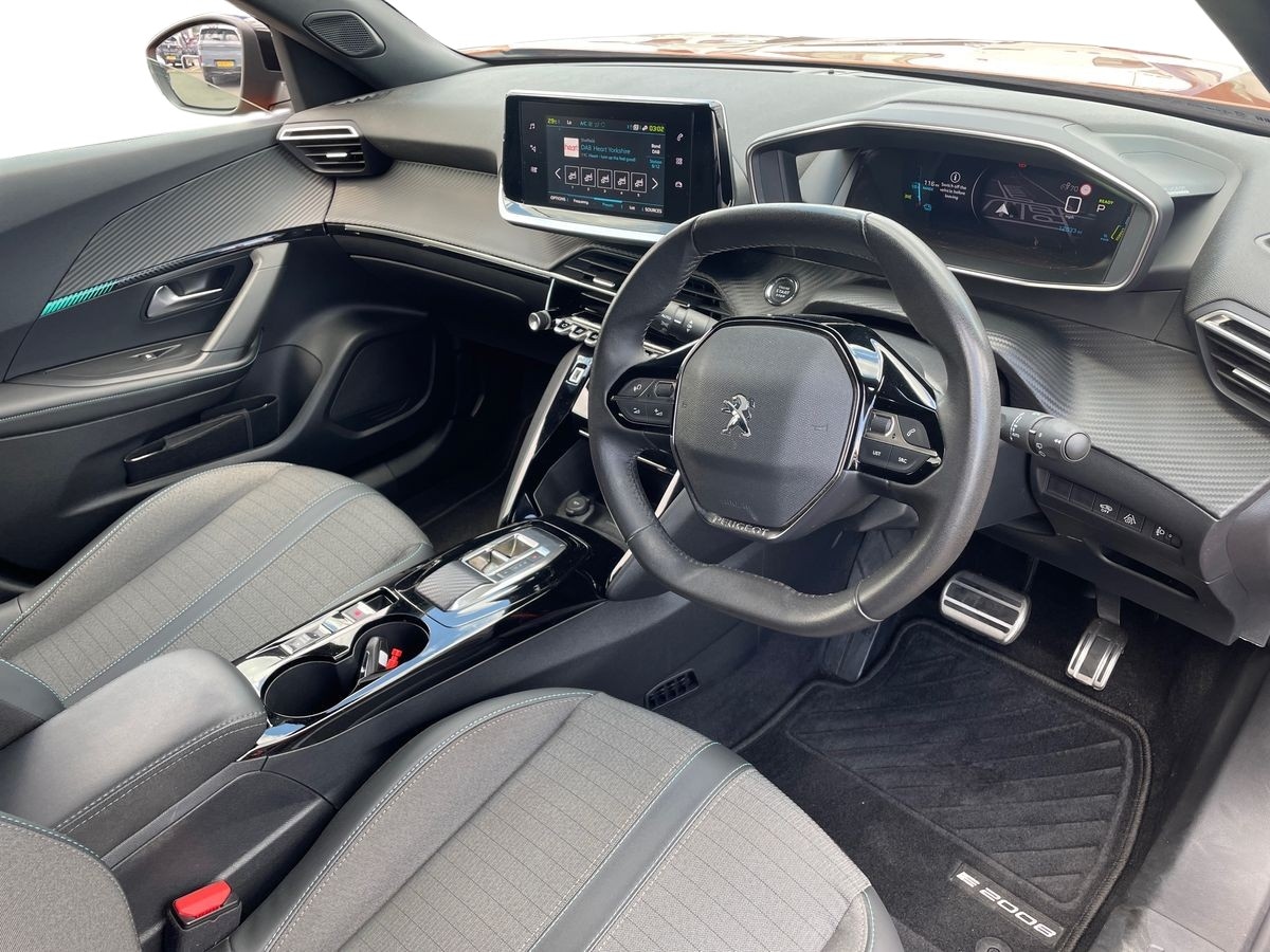 Used Peugeot 2008 2023 for sale - 76673020: Photo 5