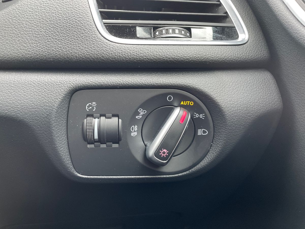 Used Audi Q3 2017 for sale - 76436046: Photo 21