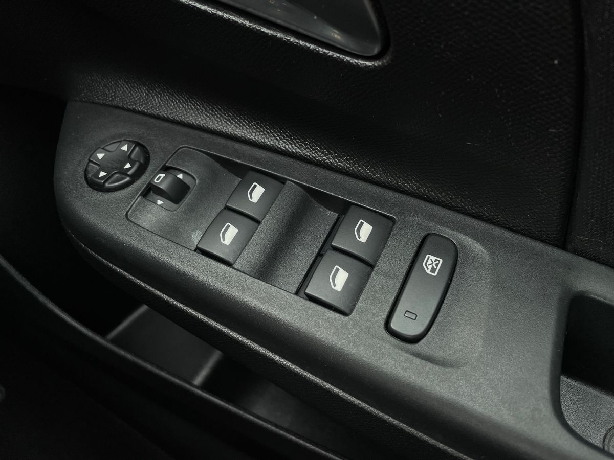 Used Vauxhall Corsa 2023 for sale - 76156013: Photo 25