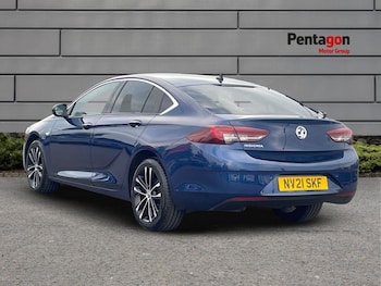 Used Vauxhall Insignia 2021 for sale - 76106735: Photo 2