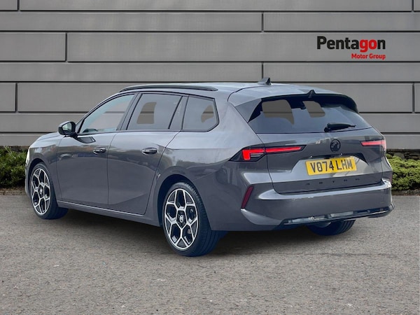 Used Vauxhall Astra 2024 for sale - 76249481: Photo 2