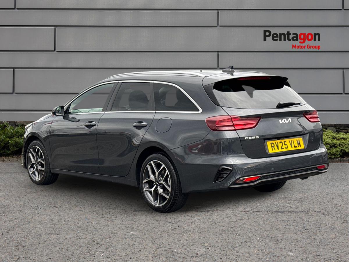 Used Kia Ceed 2025 for sale - 76488259: Photo 2