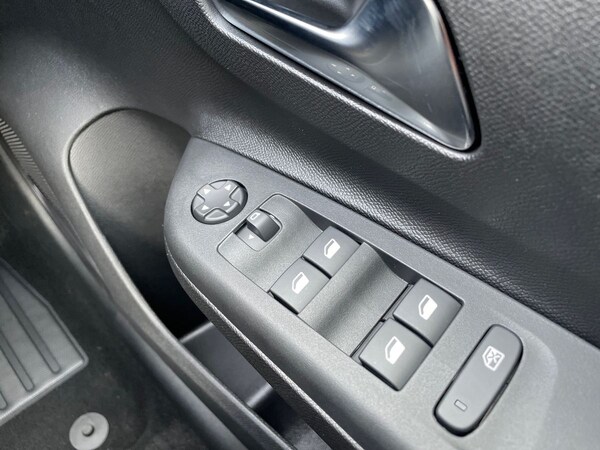 Used Vauxhall Corsa 2025 for sale - 74195168: Photo 25