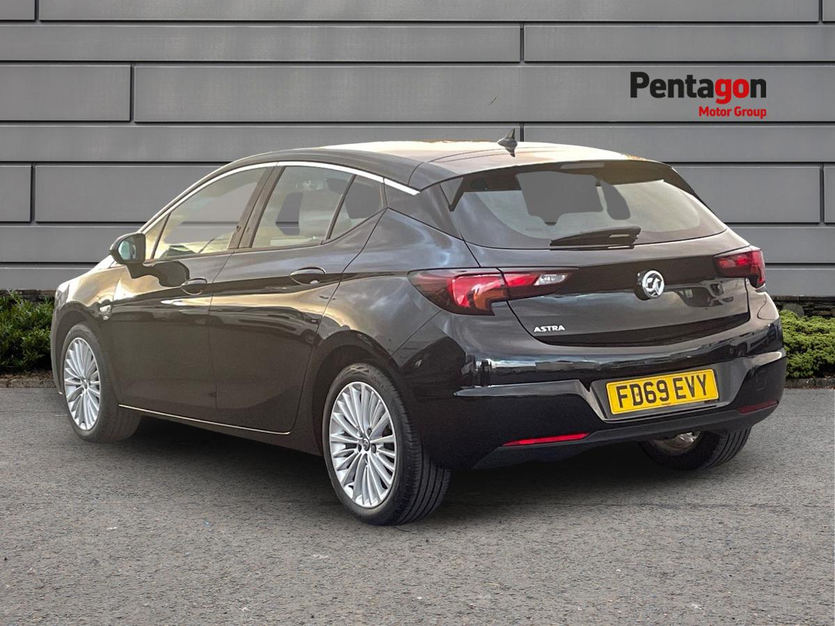 Used Vauxhall Astra 2019 for sale - 76381808: Photo 2