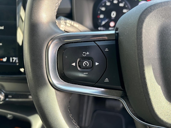 Used Volvo XC40 2021 for sale - 72826668: Photo 23