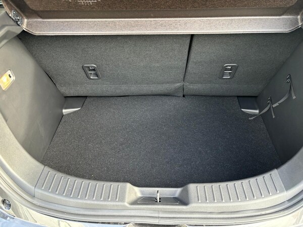 Used Mazda Mazda2 2024 for sale - 72813948: Photo 21