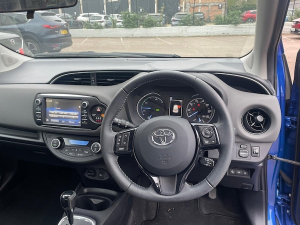 Used Toyota Yaris 2019 for sale - 72733868: Photo 21