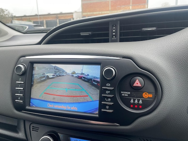 Used Toyota Yaris 2019 for sale - 72733868: Photo 24