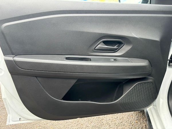 Used Dacia Sandero Stepway 2021 for sale - 72327711: Photo 18