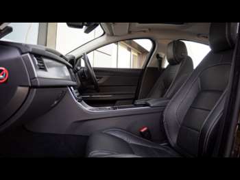 Used Jaguar XF 2016 for sale - 74158872: Photo