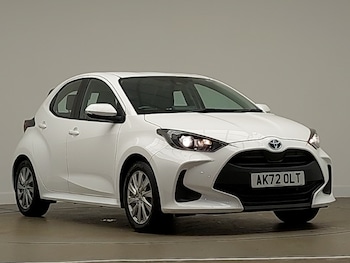 Used Toyota Yaris 2022 for sale - 76928442: Photo