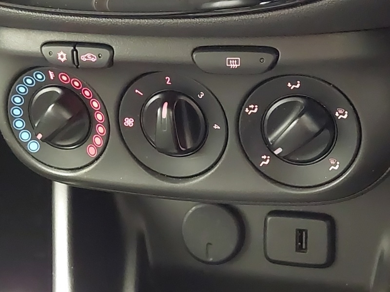 Used Vauxhall Corsa 2017 for sale - 76392877: Photo 14